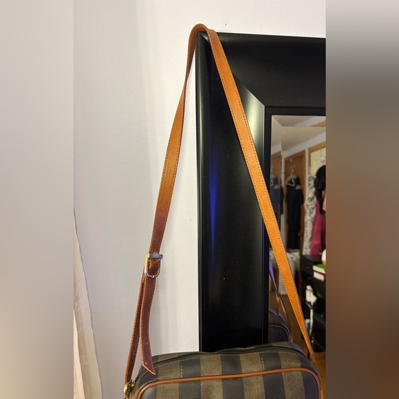 Fendi Vintage Pequin Crossbody Bag - Picture 3 of 16